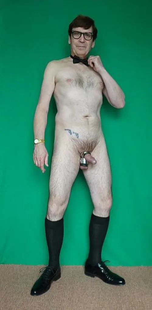 Just getting ready to go round to a friends for a dinner party with a twist.