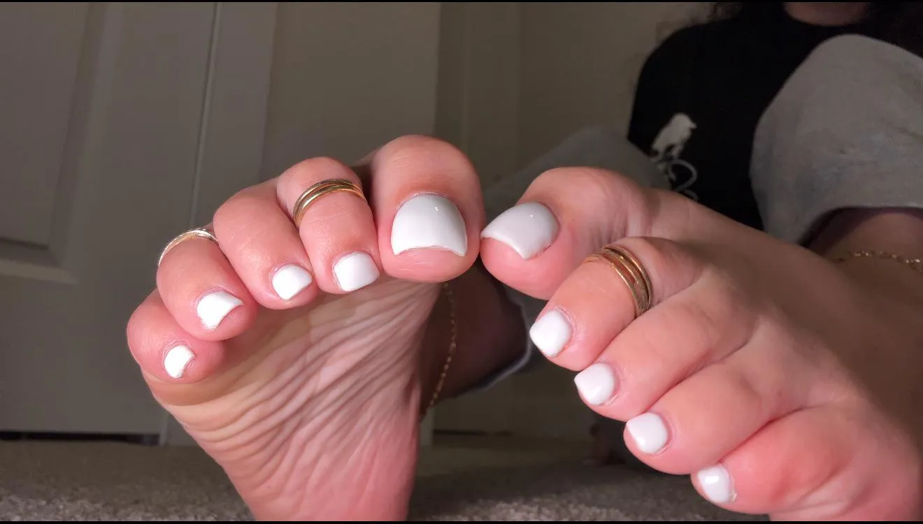 A little birdie told me you needed white toes rubbed all over your face ;)