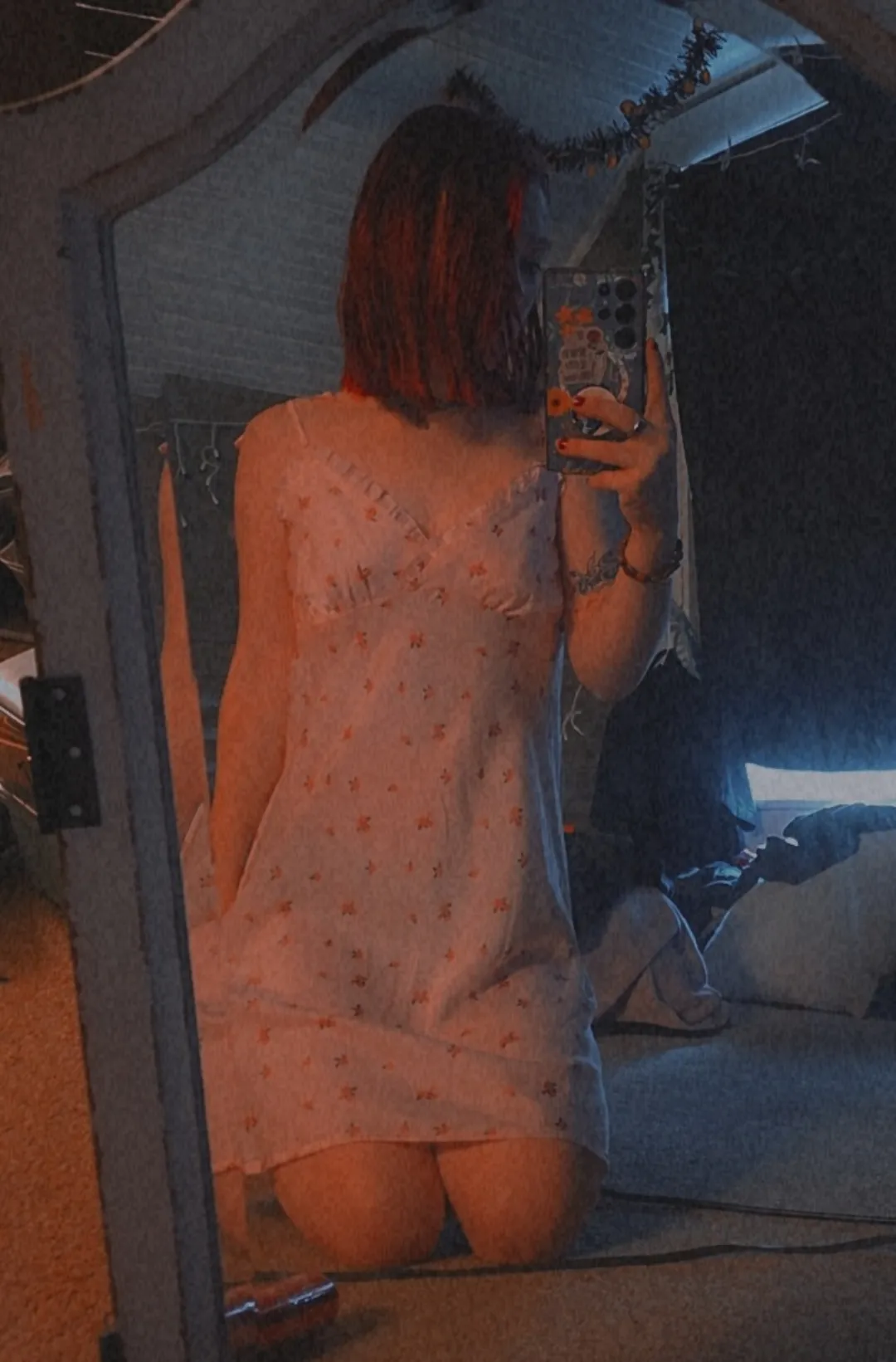 got a new pjs, its super pink ♡