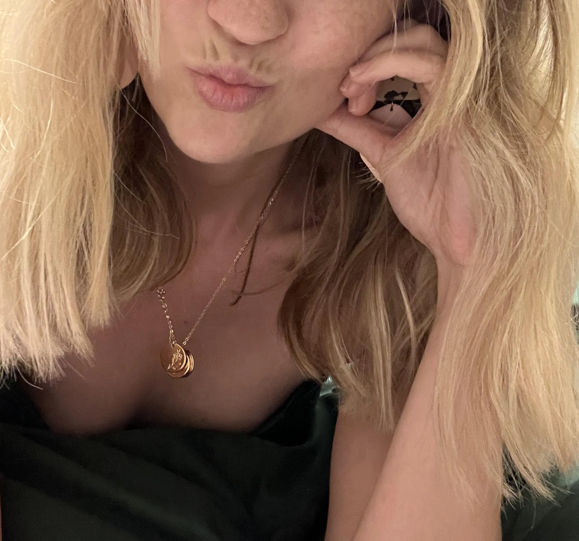 Let me see those cocks please :)