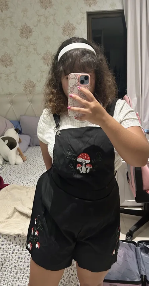 Little coded outfit :3