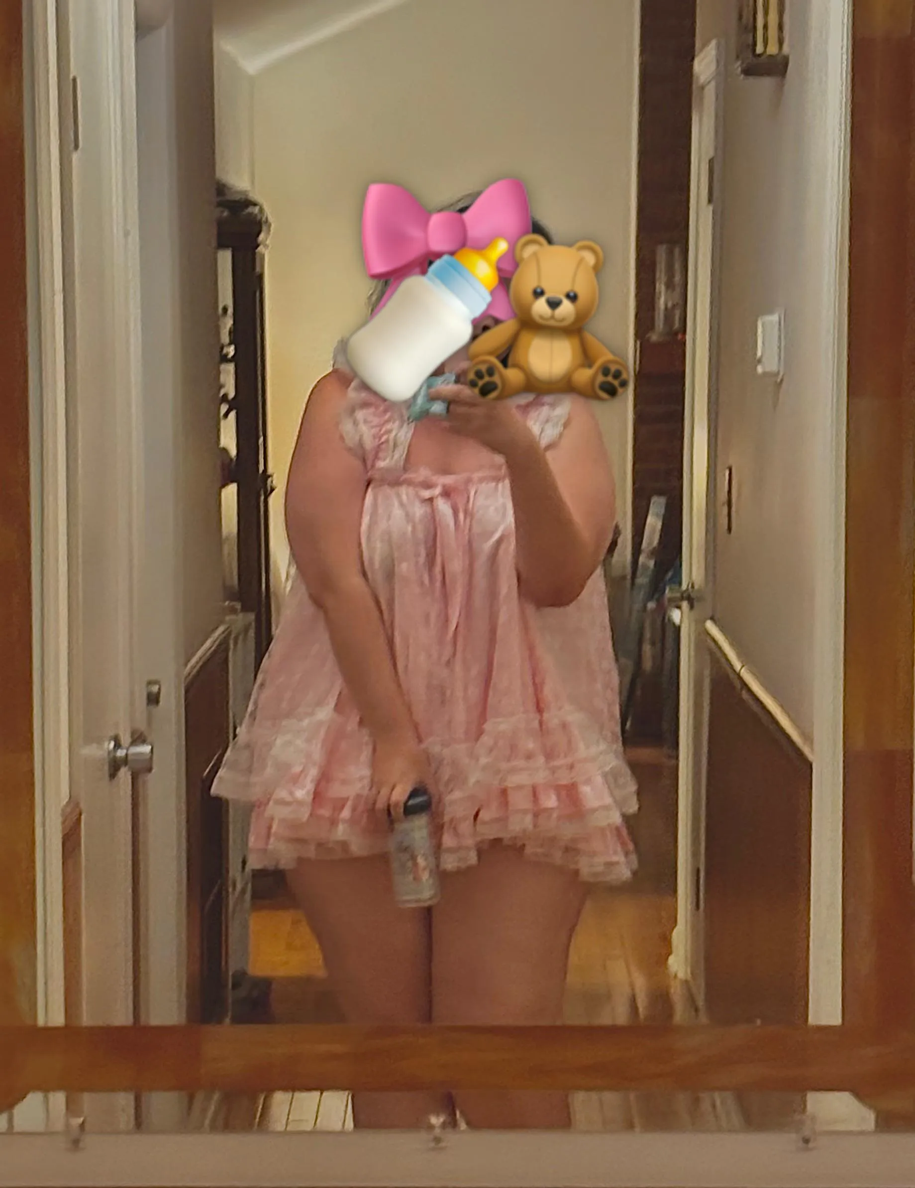 My new babydoll set 🎀 The panties are also super frilly and have a huge bow on the bottom c: