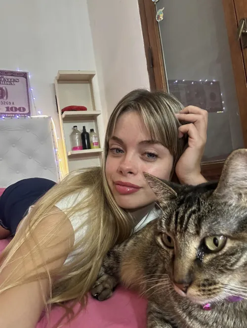 Willst du mal eine „kleine“ anal ficken? Bin offen 🙈