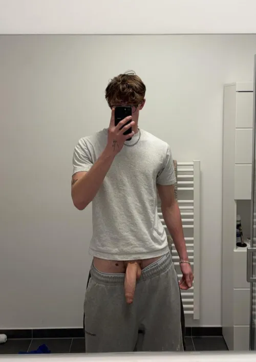 (22) kinda horny atm