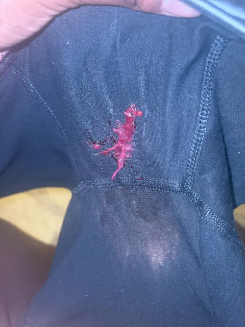 [NSFW]i had to fart and forgot i was on my period