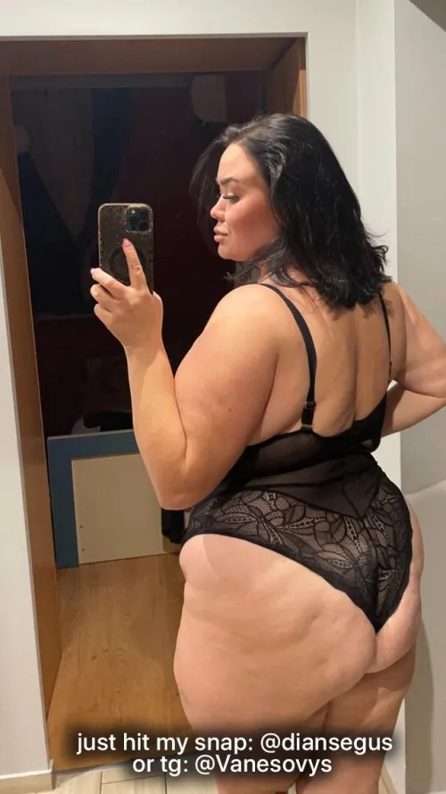 wanna fun tonight.. just findd mee on snapp diansegus or tgg Vanesovys