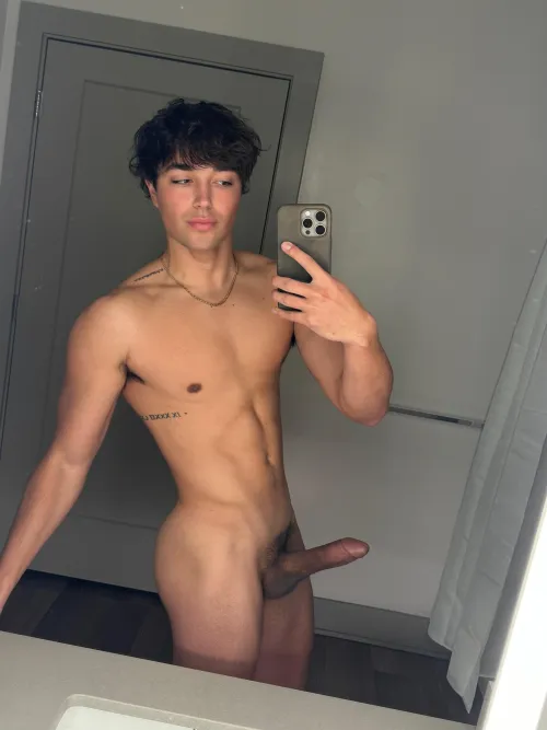 college freshman w/ the biggest dick on campus