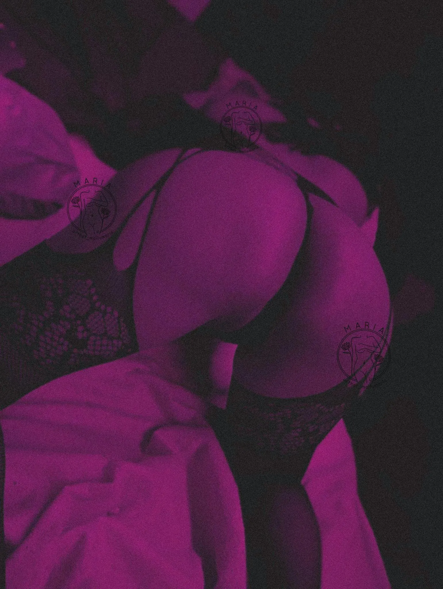 What do u call a girl tht shows random guys her ass