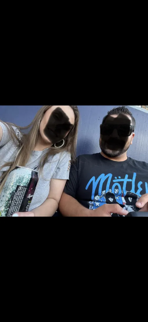 36M/32F (San Diego) couple looking for other fun couples