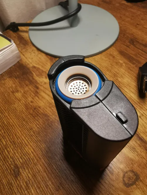 How can I remove the cap? It's from steel..