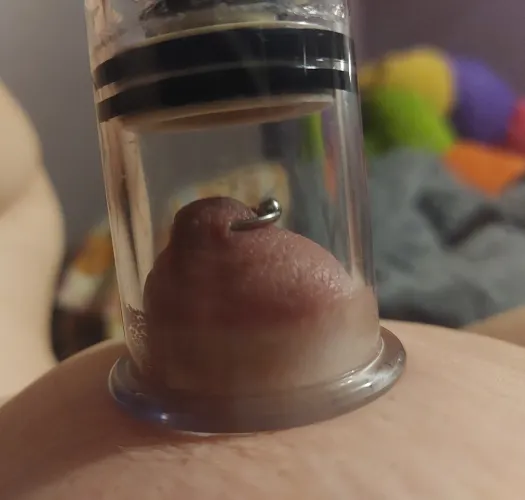 I hope Daddy like nipple play ;9