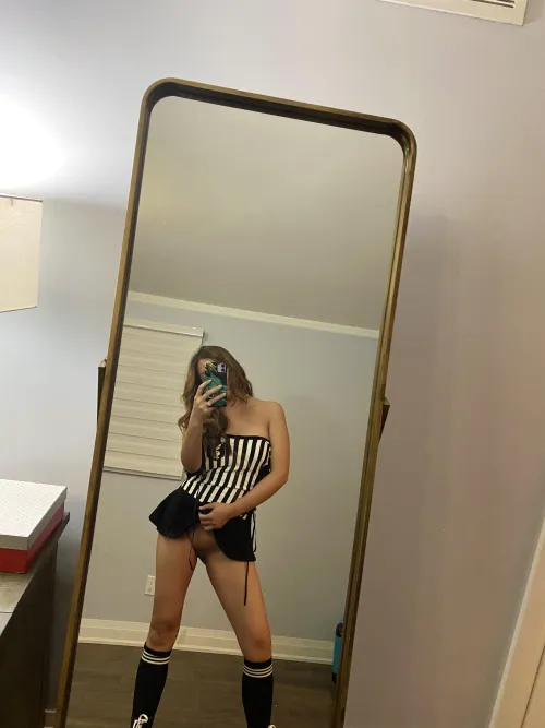 Do you like a horny MILF in charge