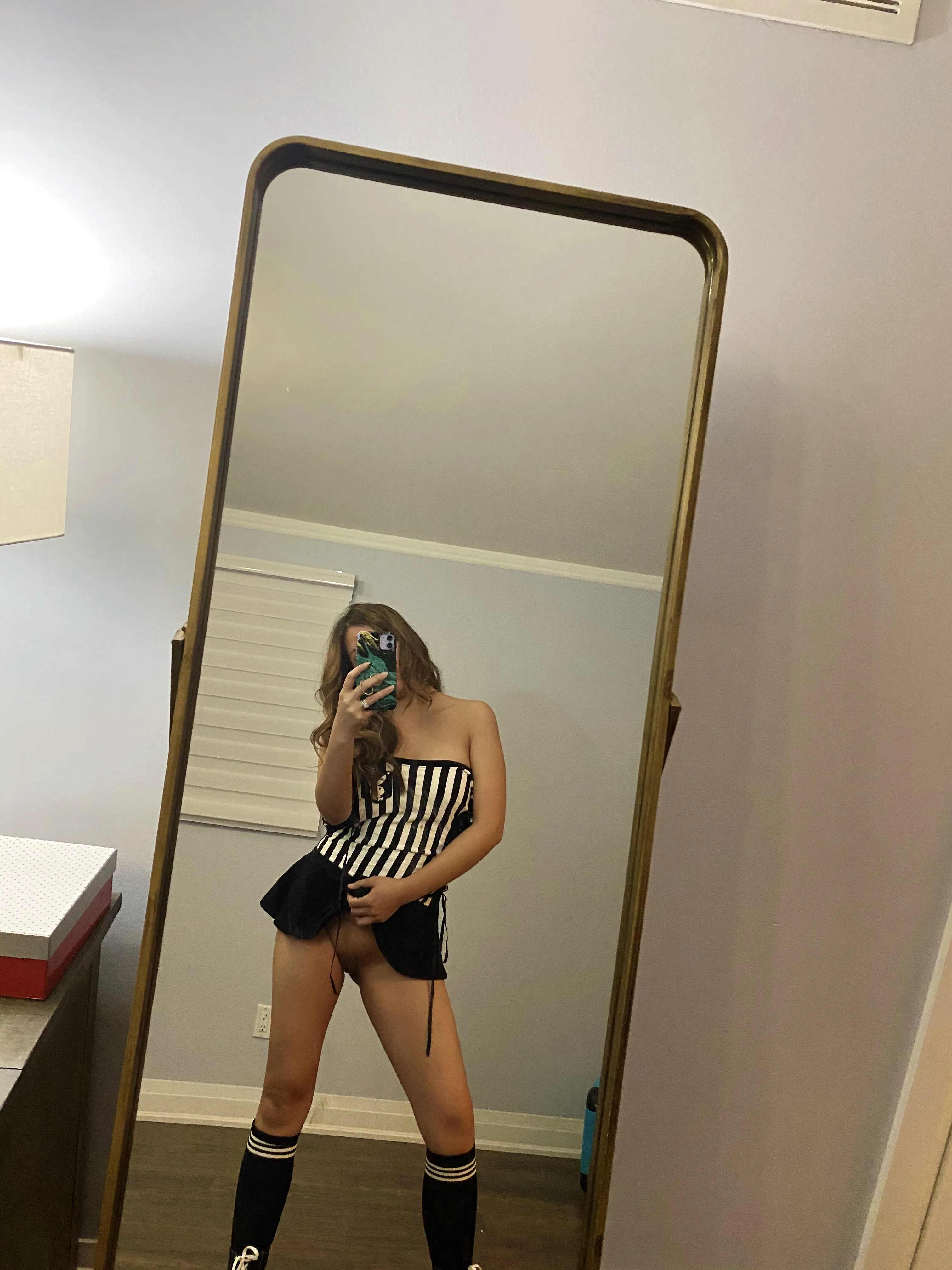 Do you like a horny MILF in charge