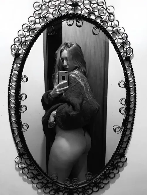 I’d be the girlfriend who knows exactly what you need