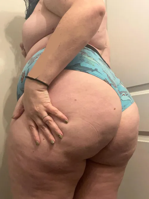 my butt ate the shark panties 🦈