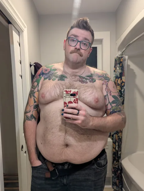 New glasses seems like enough justification for a shirtless pic, right?