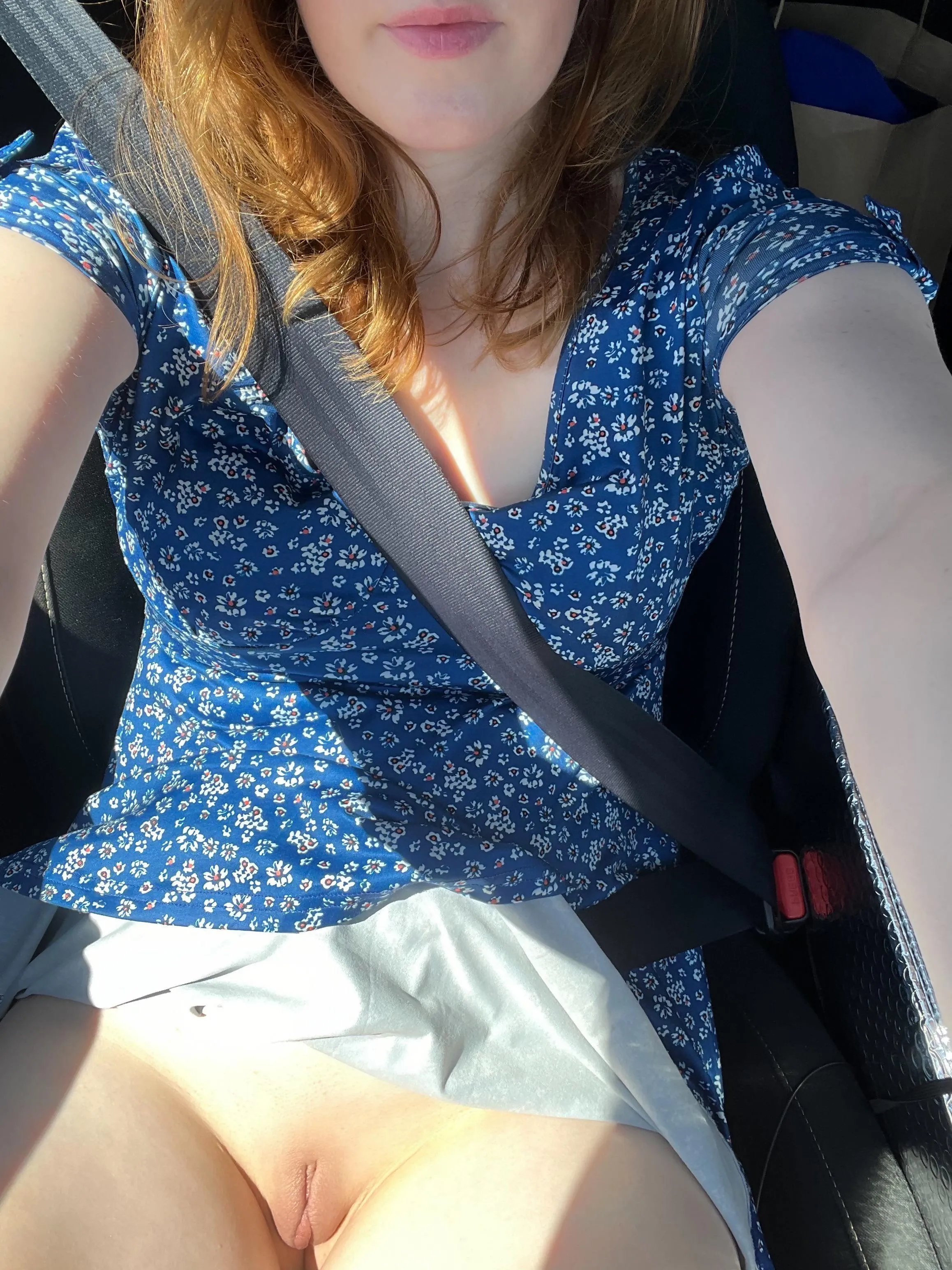 Off to town in a mini dress with nothing covering my 🐱