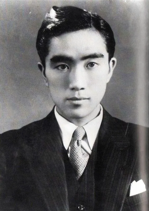 Rip yukio mishima. You would'vee have loved the only tanks deck in Clash royale