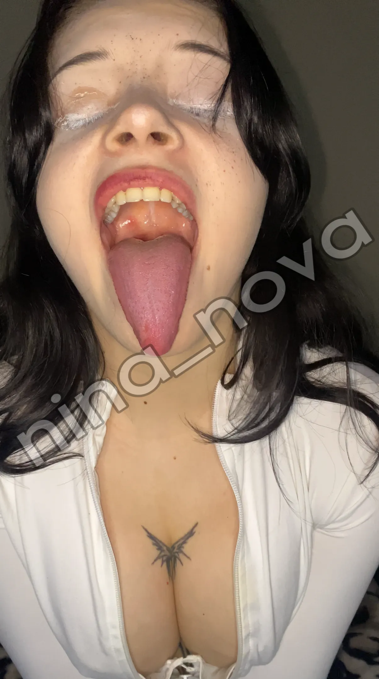 Sexy alt long tongue baby