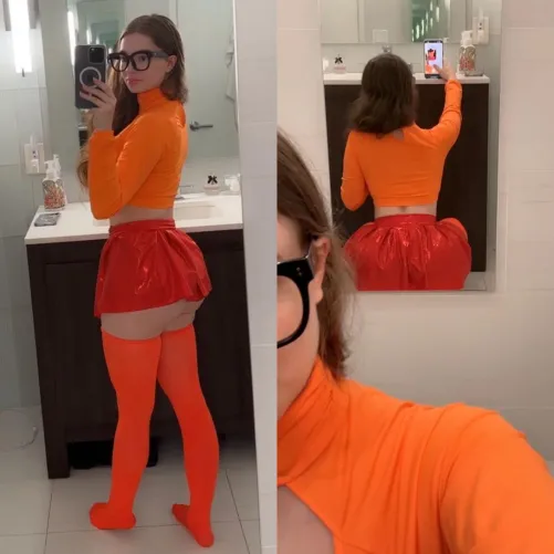 Velma by me