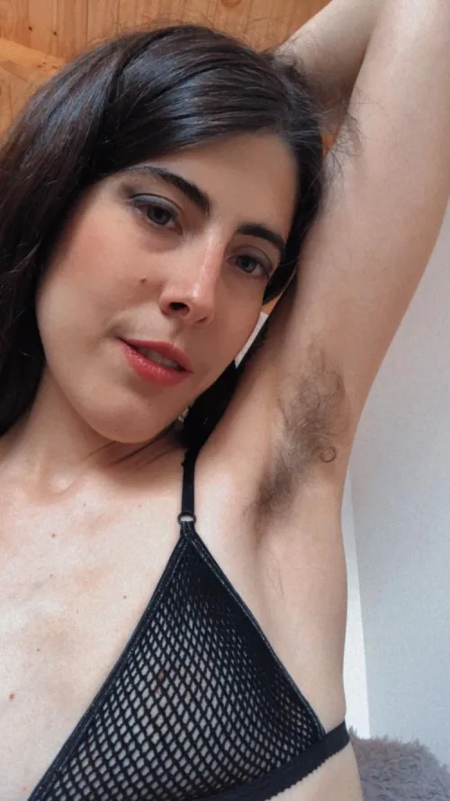 worship my hairy armpit spreading a delicious scent of pheromones