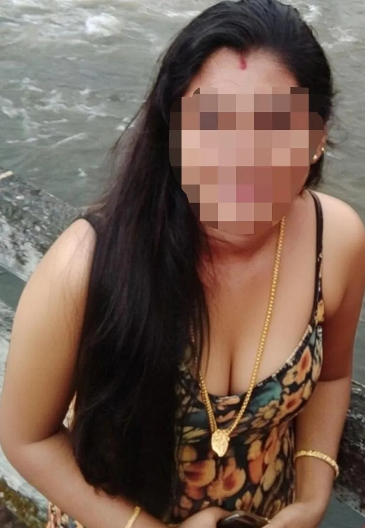 She is much more than a friend !!! Happy birthday to all time sexy baby @tight_bunch8013.