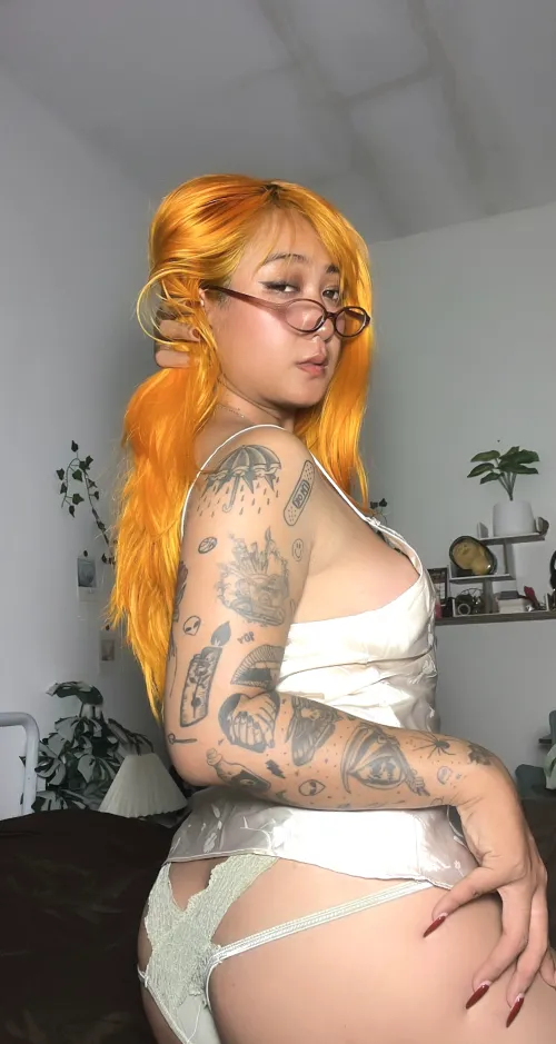 slimthicc and needyy give me ur cock