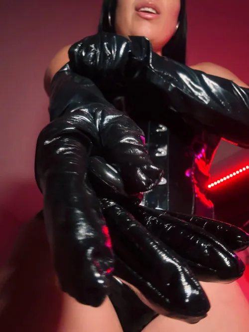 The glove comes down slowly just so you understand who’s in charge. Got it?