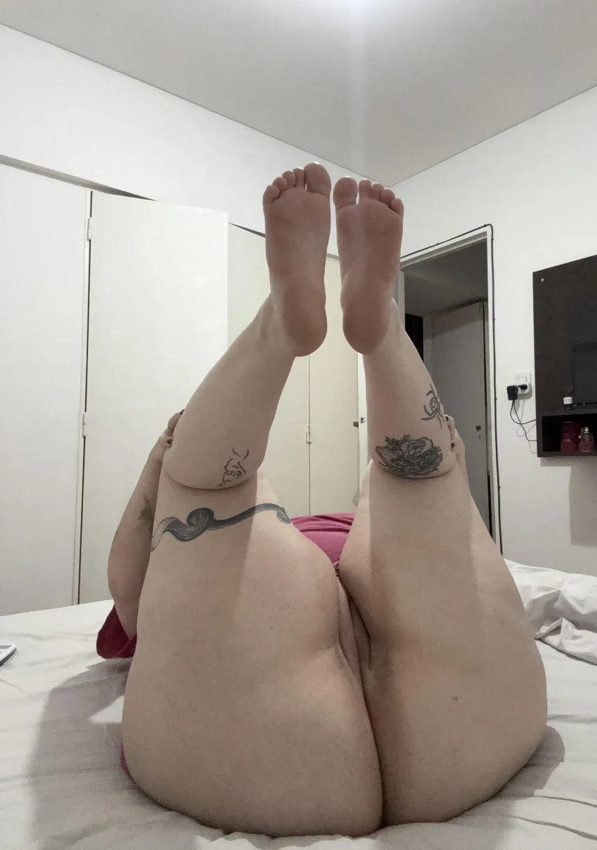 patiently waiting for my neighbor to walk in. do you think he'll eat me out