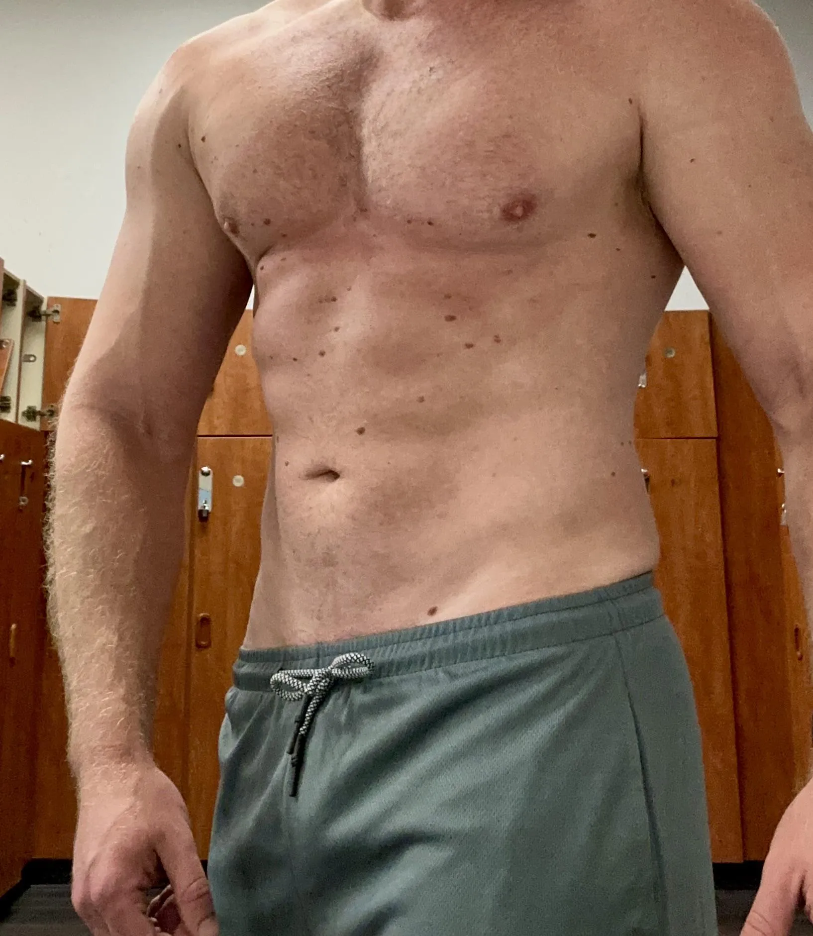 Why do you always feel like you look better in the mirror than in pictures???