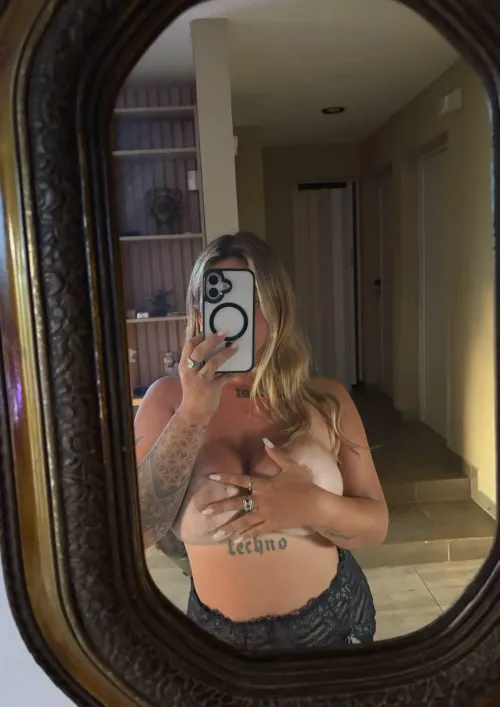 Would you be proud to have a milf slut like me?