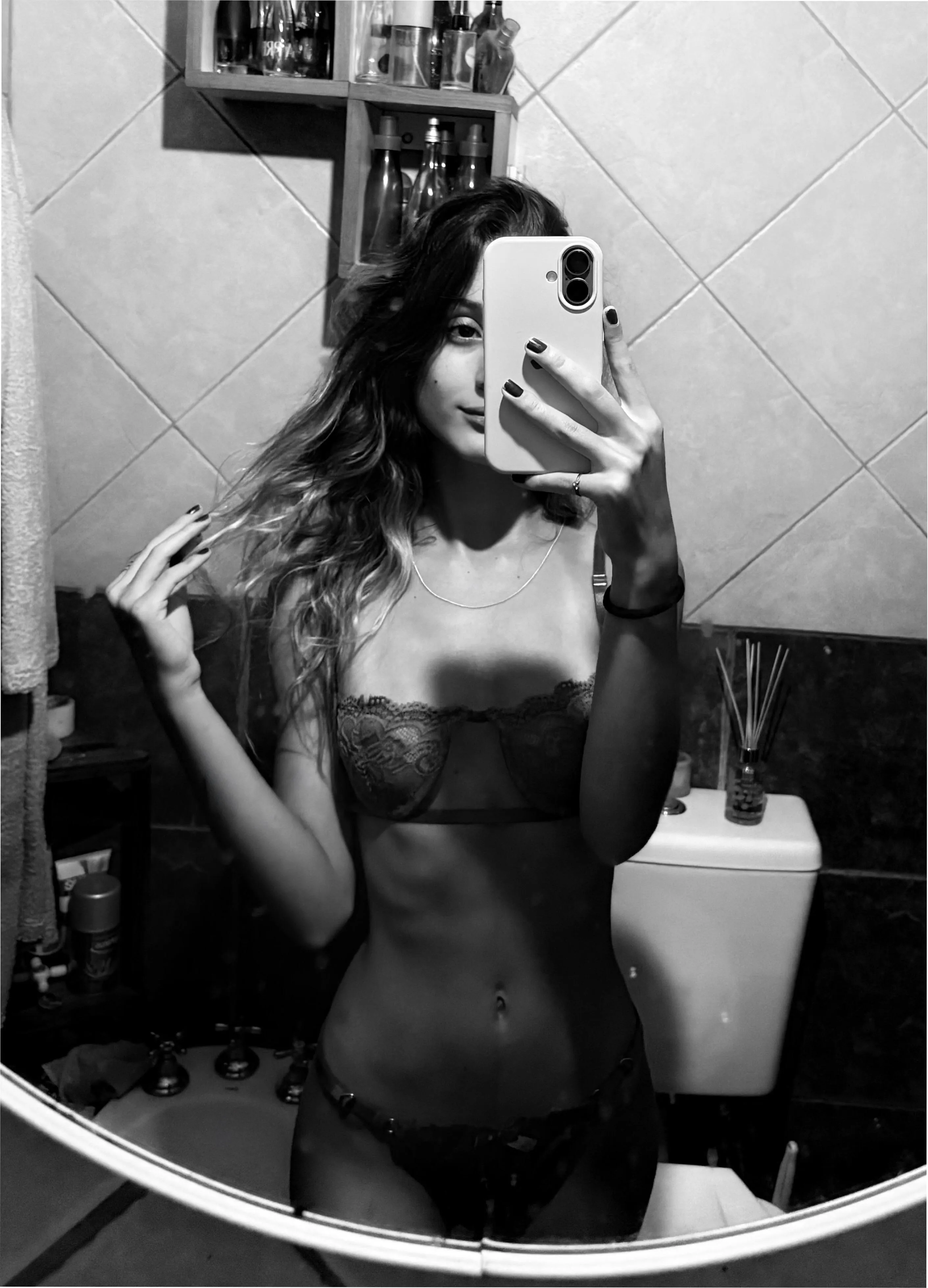 18F hope you’re kind… still learning confidence