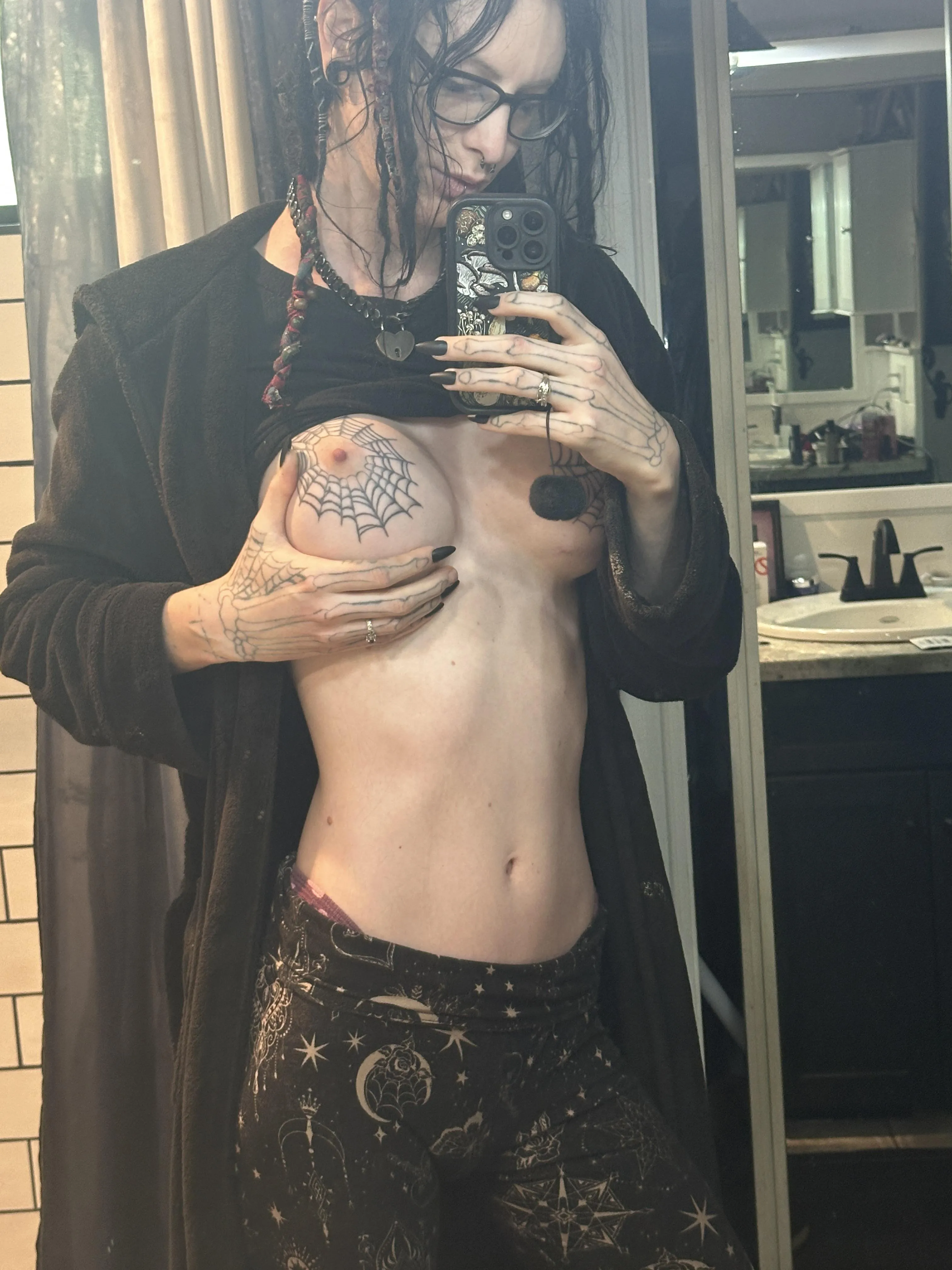 6’4” tall elf witch for your mystical needs