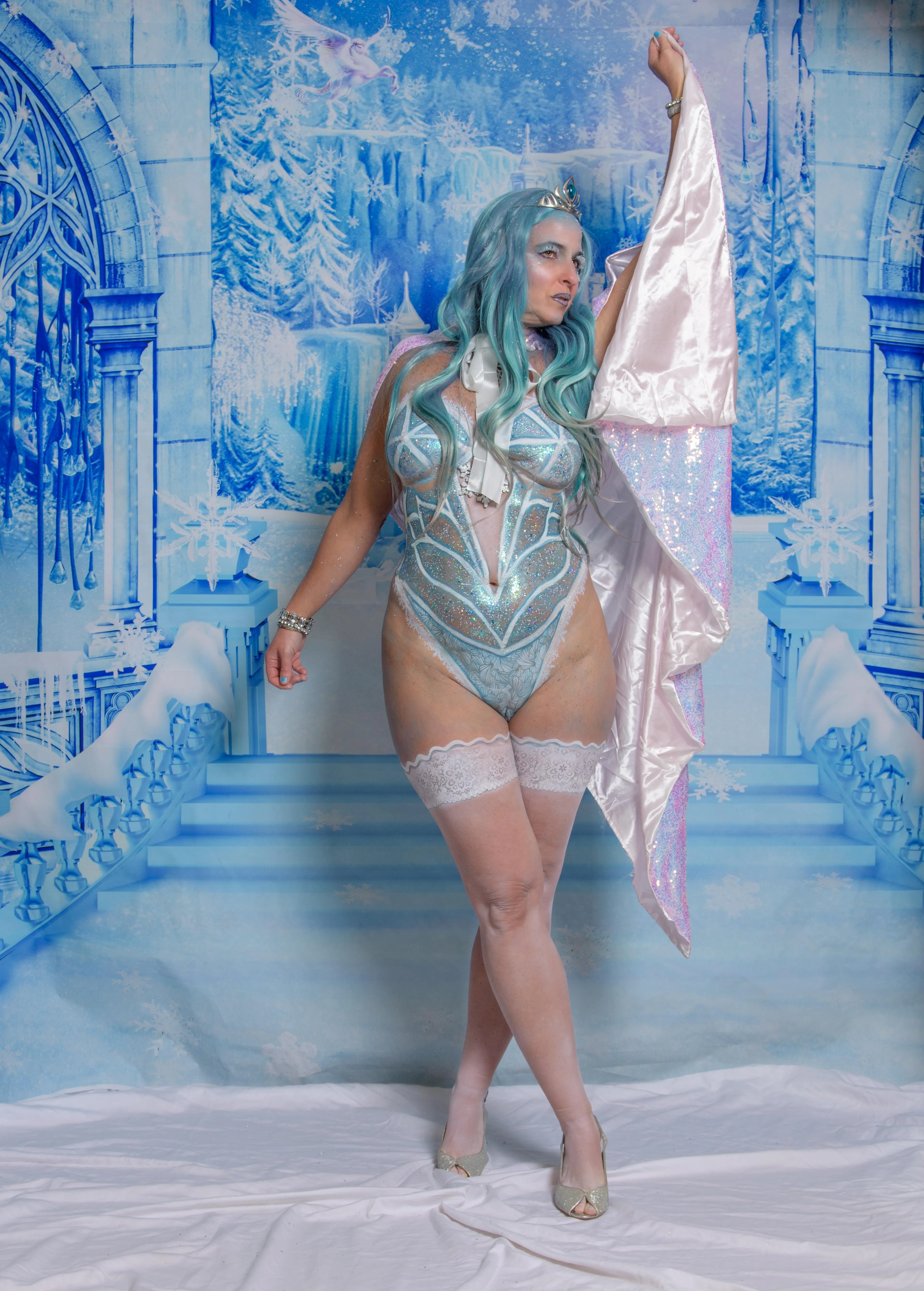 A winter themed body painting!