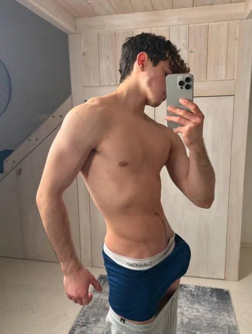 Do you wanna goon with me?