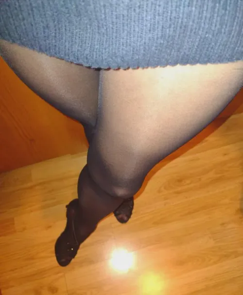 Pantyhose make me wanna...
