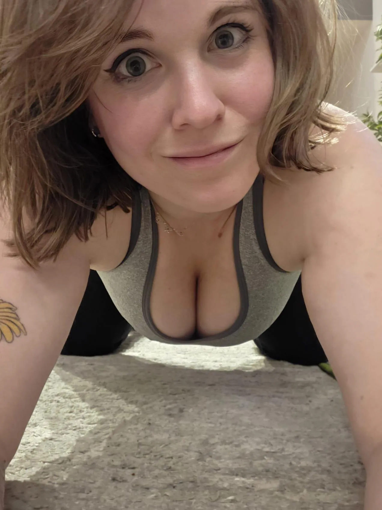 (F) checking out my eyes or cleavage?
