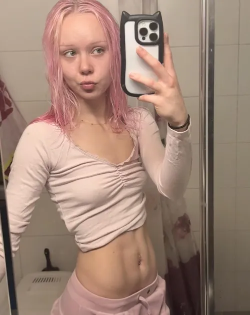 Tulin just suihkusta🫢💦