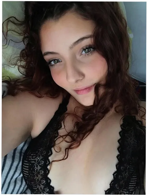 18F i weget shy when someone really sees me