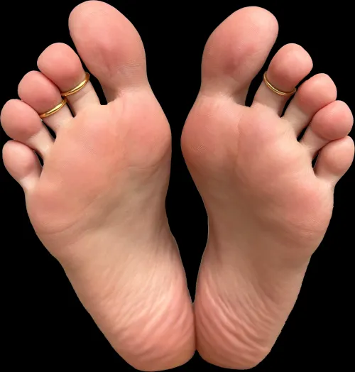 Let's play a game - can you guess this foot Goddess by just her feet?