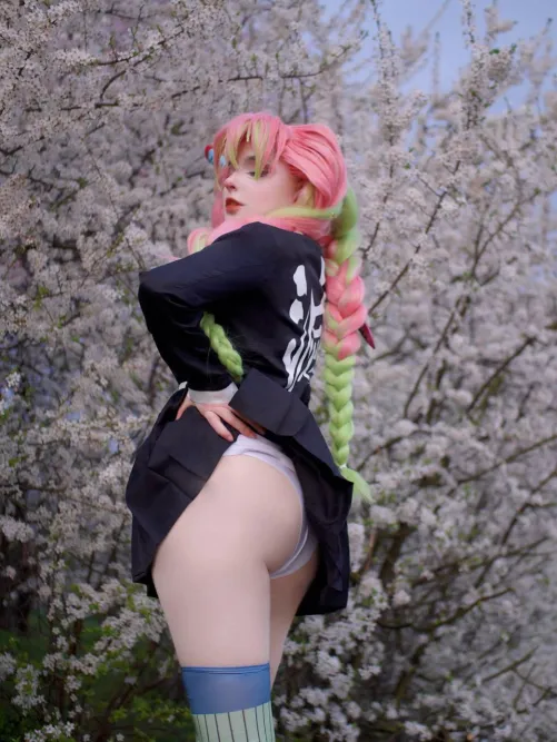 Mitsuri cosplay by met0.tox