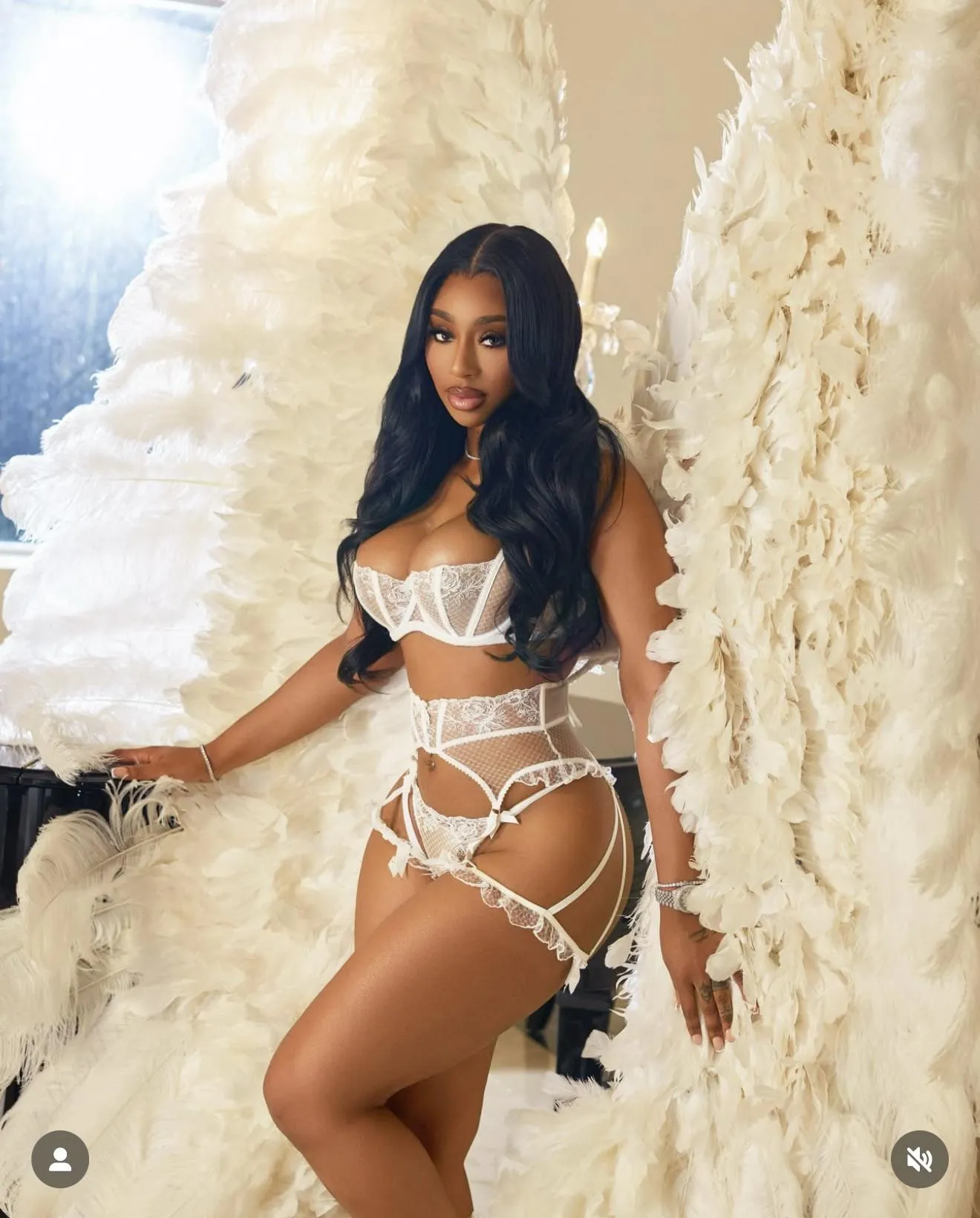 What set is she wearing ?