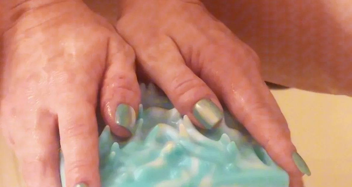 It’s not a dildo but hopefully grinding on my grinder toy on the side of the tub counts