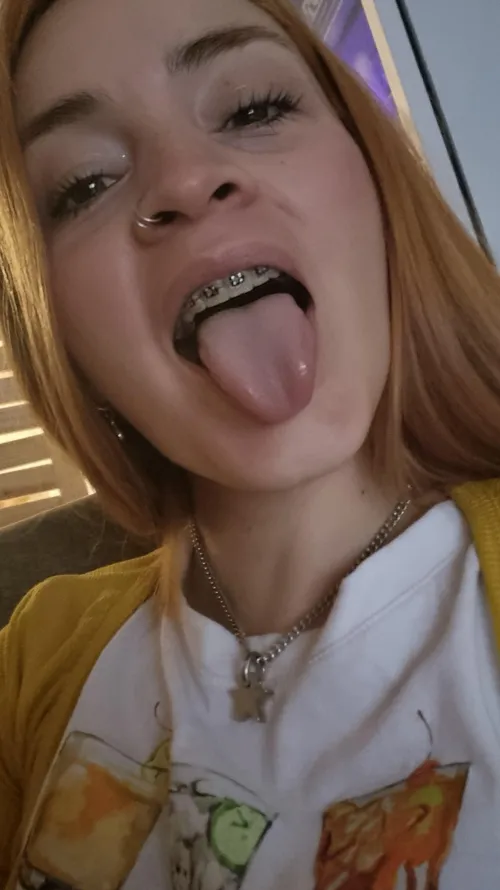 The black bandages are the best.