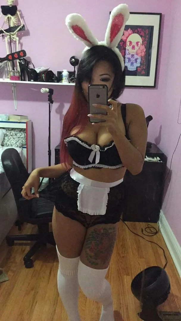 21 [F4M] Soft voices, sharp chemistry