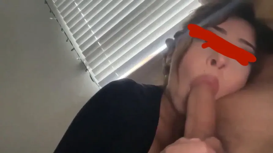 26 - looking for couple/ females on Friday! I will be in the northwest burbs. Feel free to message me