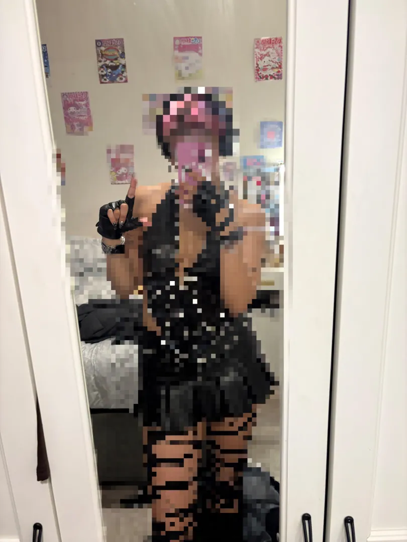 all you get is a reminder of what you are; a loser 🤭🖤