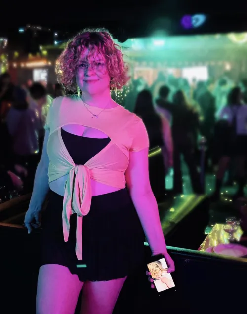 dance like no one’s watching… but it’s always better when you are… especially when I’m naughty 😈💃📱