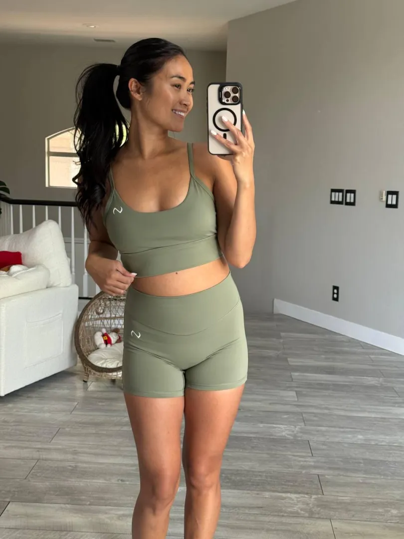 Elegance feels natural ✨😉