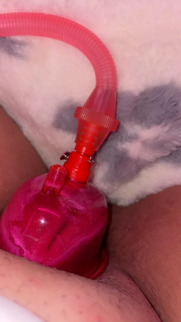 [F] almost an hour going, can’t wait to take it off and fuck myself.